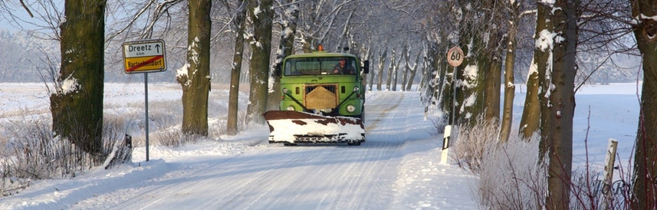 Winterdienst auf der Ortsverbindung Dreetz-Bartschendorf